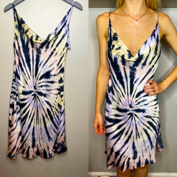 Surf Gypsy Dresses & Skirts - Surf Gypsy NWT Tie-Dye Dress.